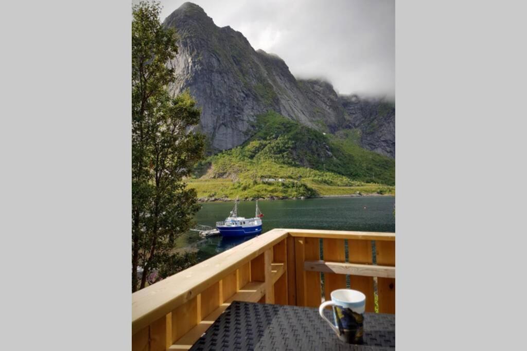 Cozy House By The Fjord In The Heart Of Lofoten 레이네 외부 사진
