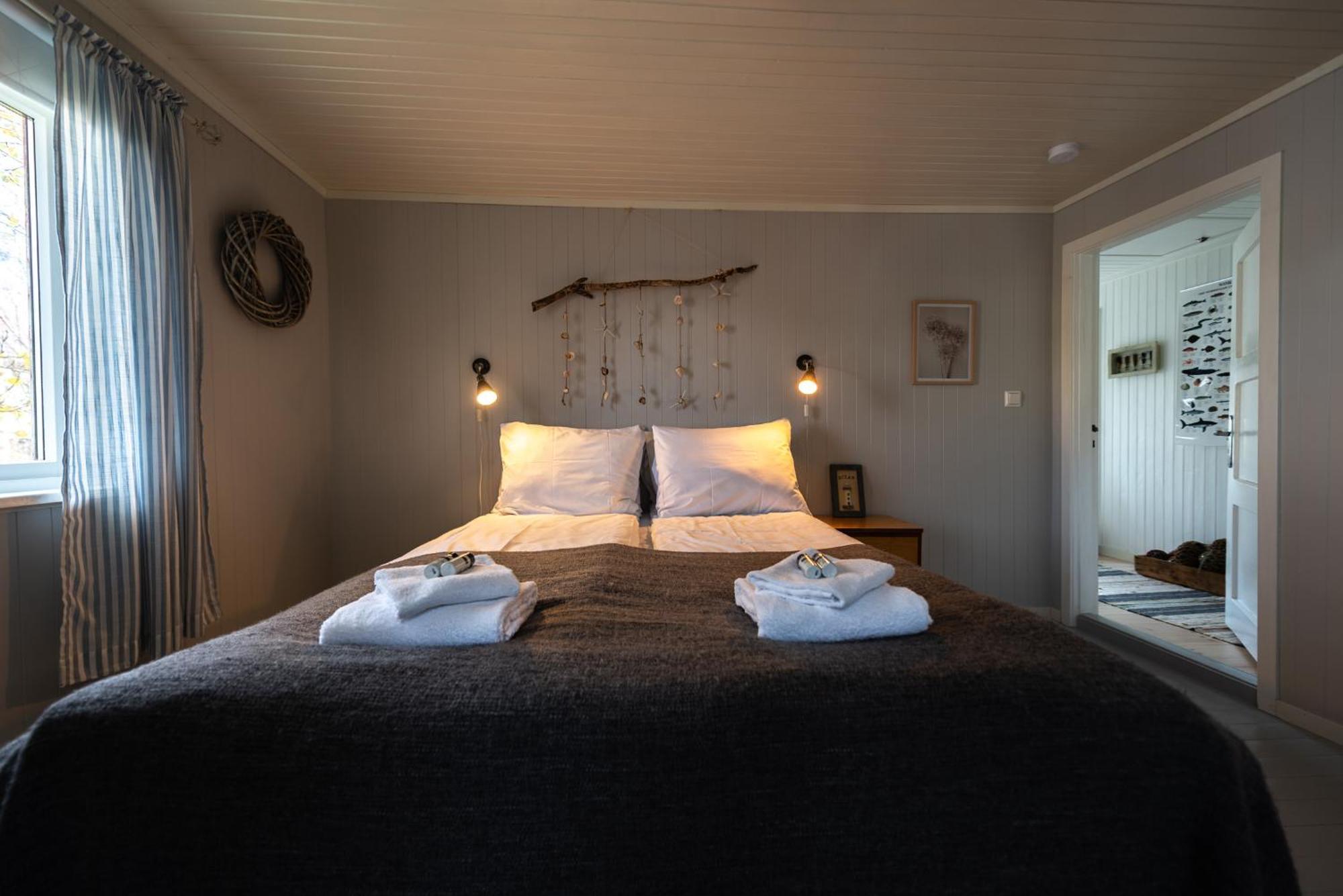 Cozy House By The Fjord In The Heart Of Lofoten 레이네 외부 사진
